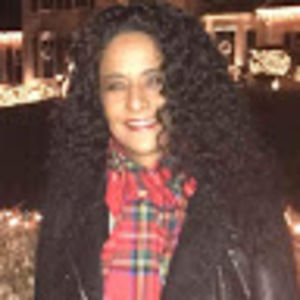 Meet your Posher, Khadija